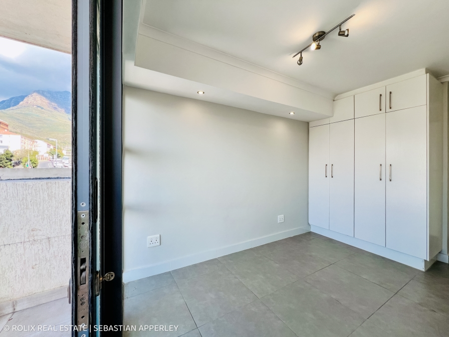 2 Bedroom Property for Sale in Observatory Western Cape